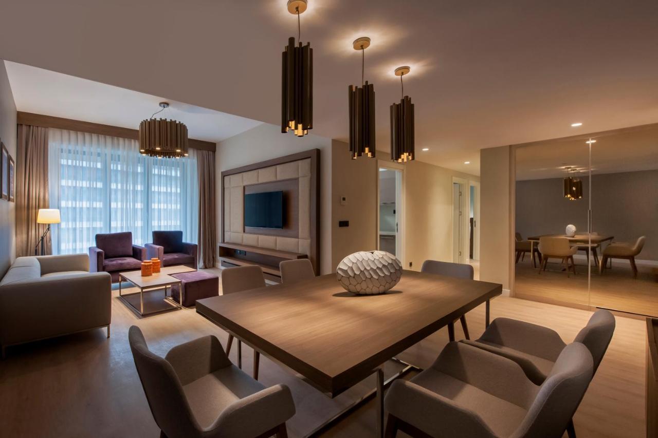 The Superior Living Batisehir Appartement Istanboel Buitenkant foto