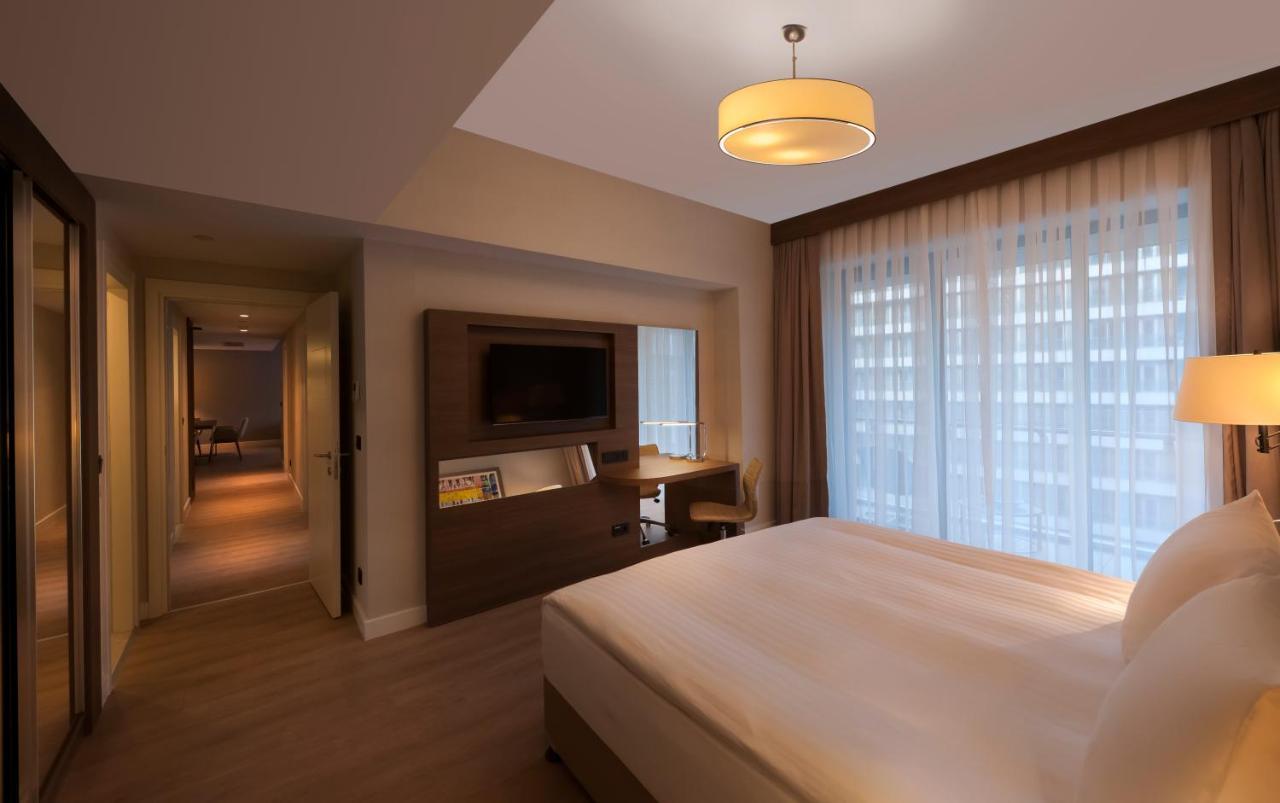 The Superior Living Batisehir Appartement Istanboel Buitenkant foto