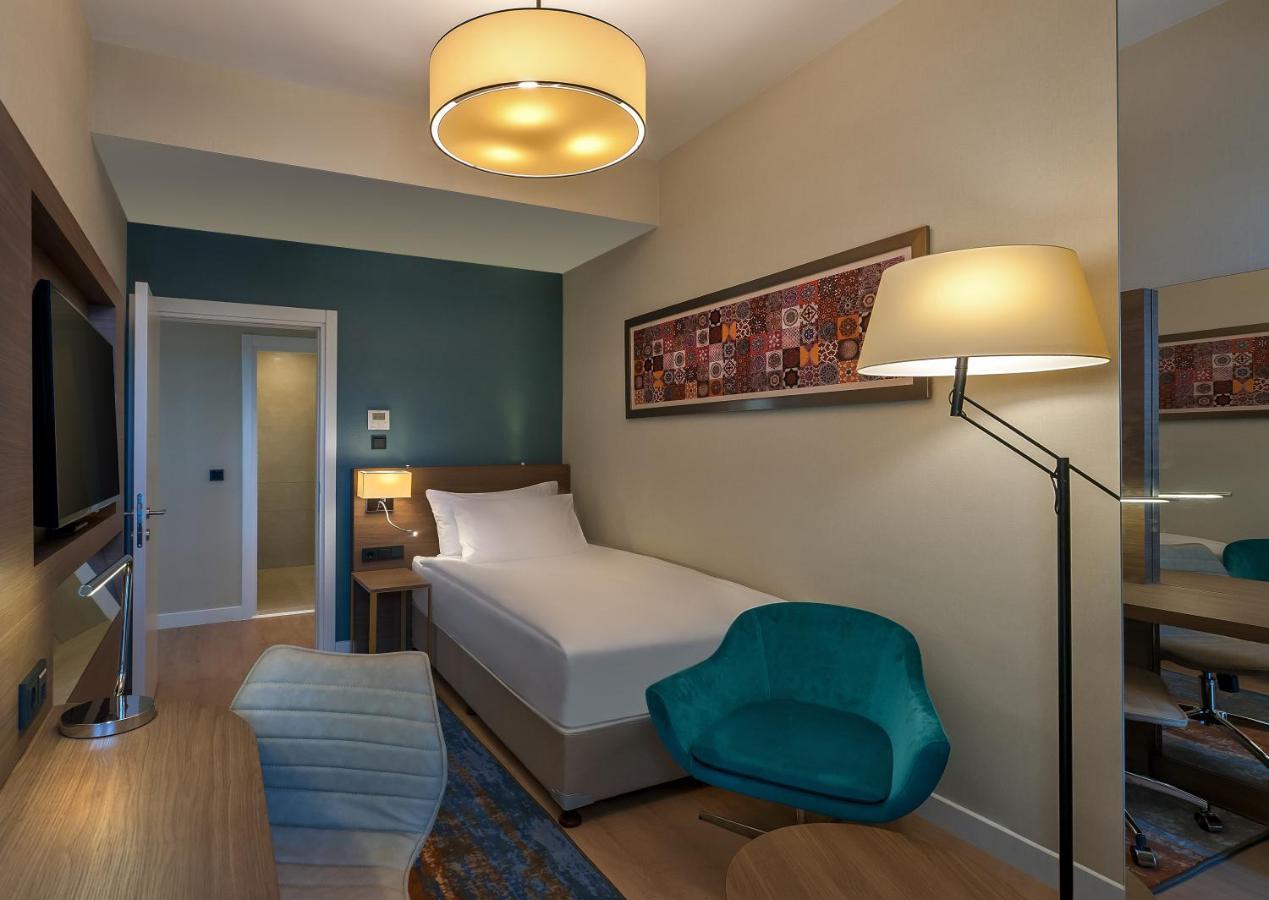 The Superior Living Batisehir Appartement Istanboel Buitenkant foto