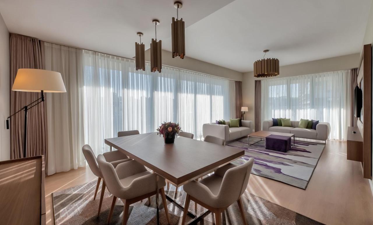 The Superior Living Batisehir Appartement Istanboel Buitenkant foto