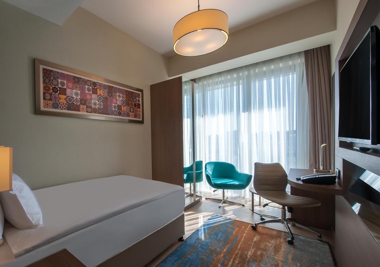 The Superior Living Batisehir Appartement Istanboel Buitenkant foto