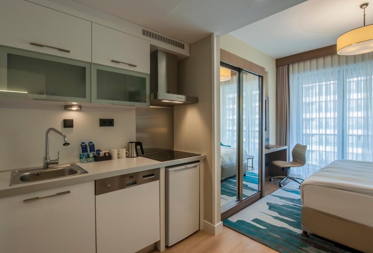The Superior Living Batisehir Appartement Istanboel Buitenkant foto
