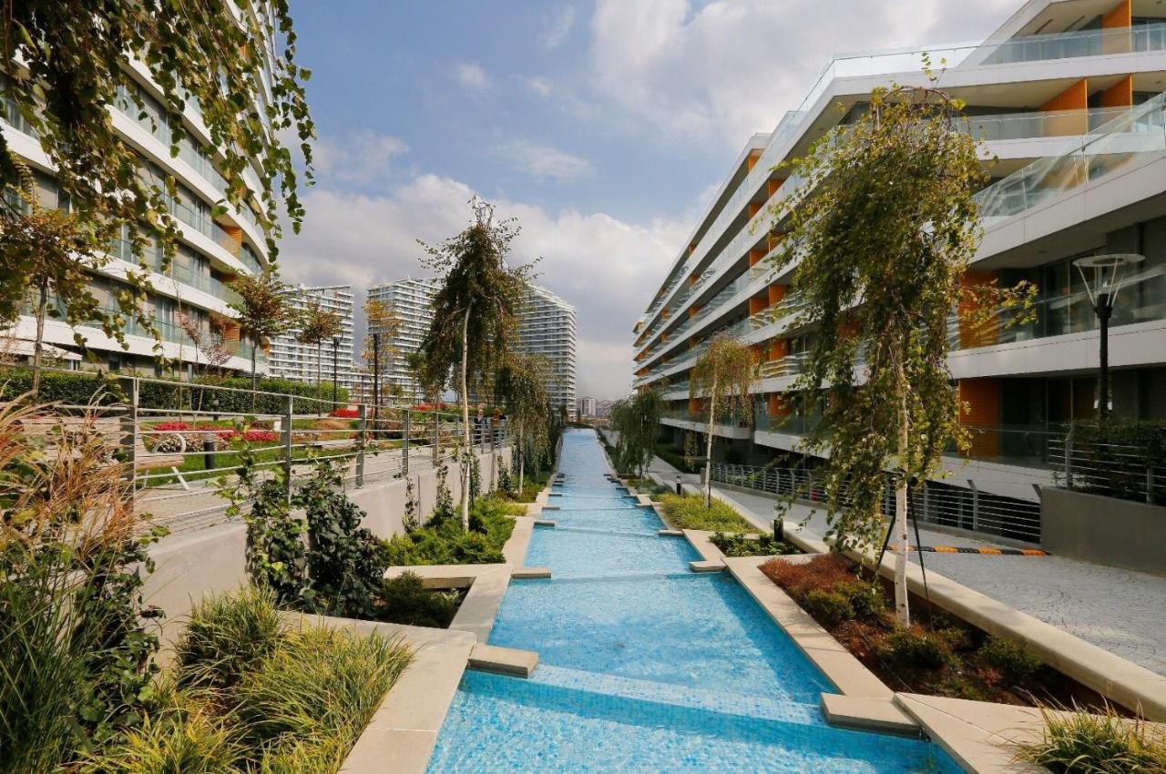 The Superior Living Batisehir Appartement Istanboel Buitenkant foto