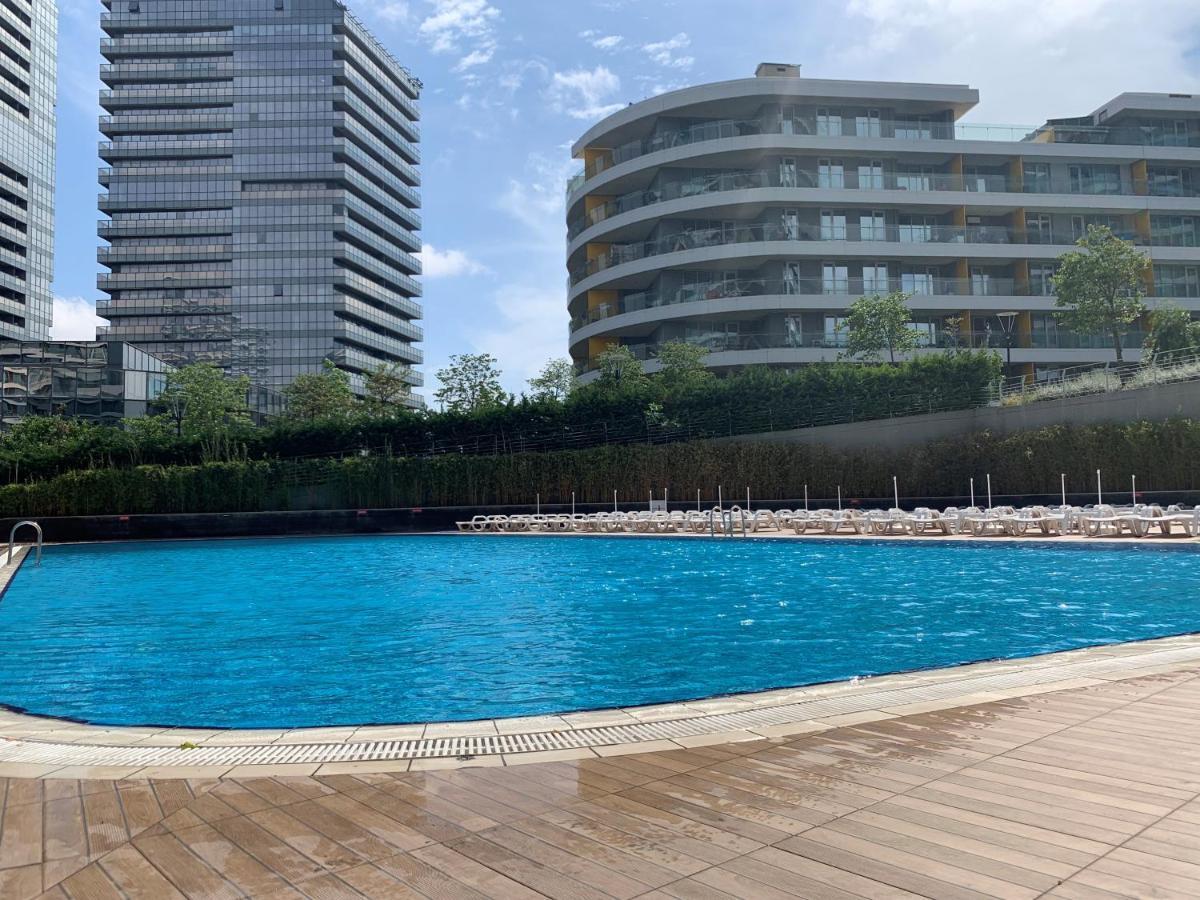 The Superior Living Batisehir Appartement Istanboel Buitenkant foto