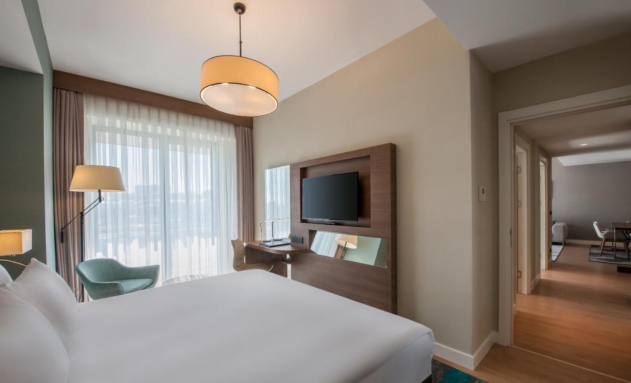 The Superior Living Batisehir Appartement Istanboel Buitenkant foto