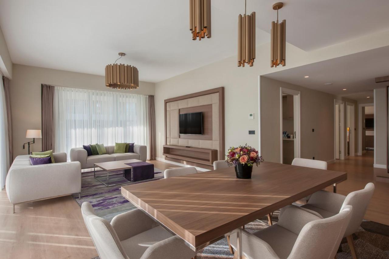 The Superior Living Batisehir Appartement Istanboel Buitenkant foto